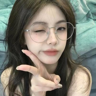 人孔：奉必梦游仙境